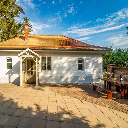 Degi Festetics-kastely, Park Vendeghaz